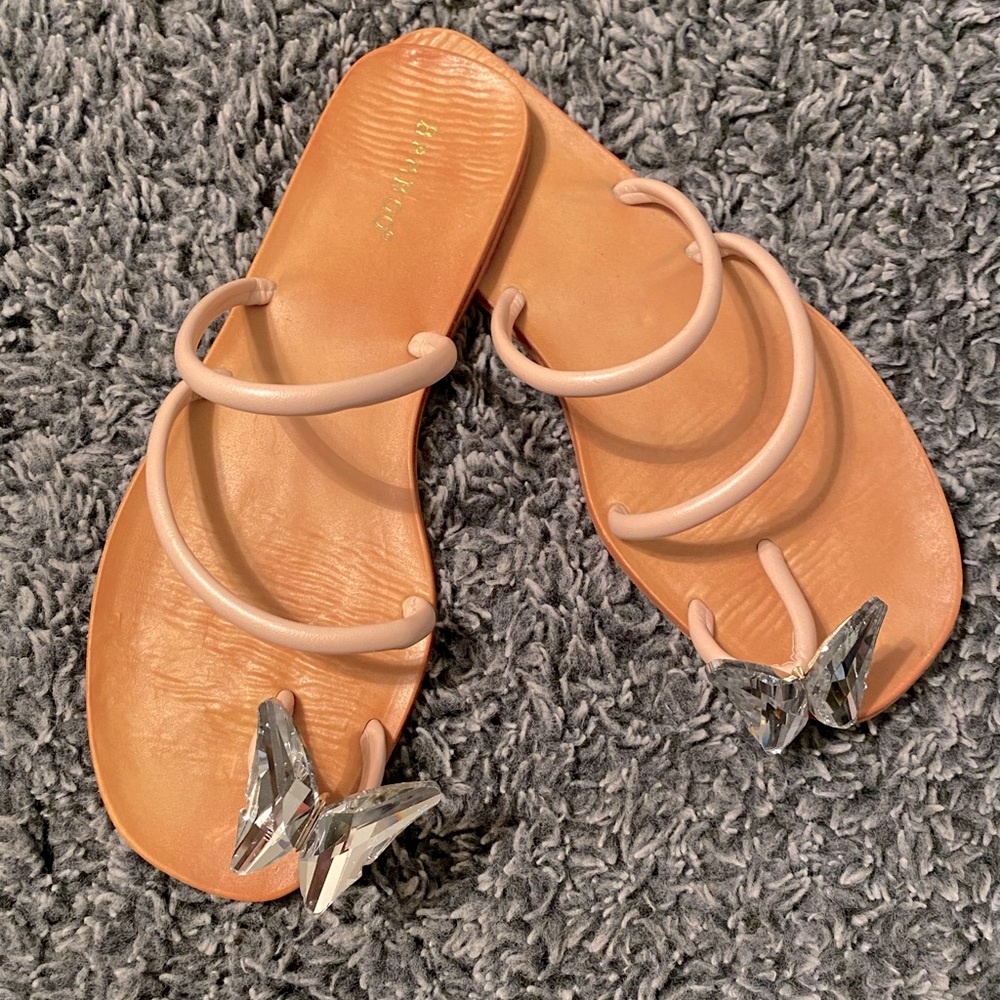 New Bamboo Nude Butterfly Rhinestone Sandals size 9 🦋